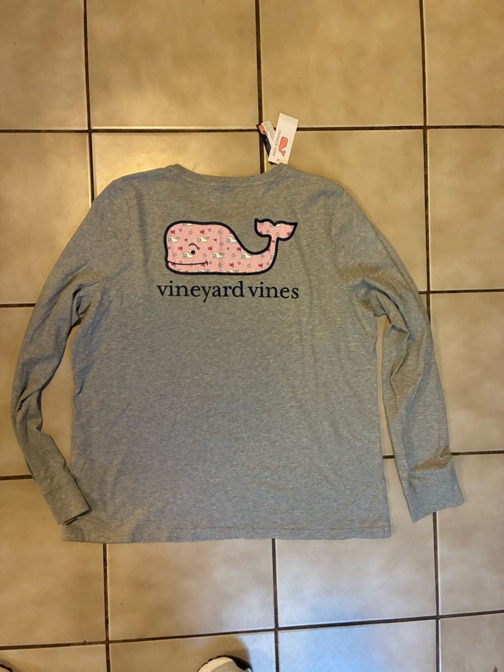 Vineyard Vines Light Gray Short Sleeve Crewneck Tee long sleeve - Picture 5 of 5